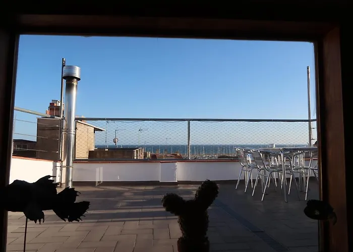 Apartamento Cerca De Tren, Playa Y Barcelona