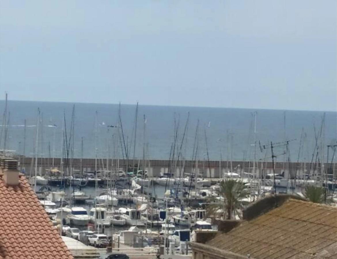 Cerca De Tren, Playa Y Barcelona * Masnou